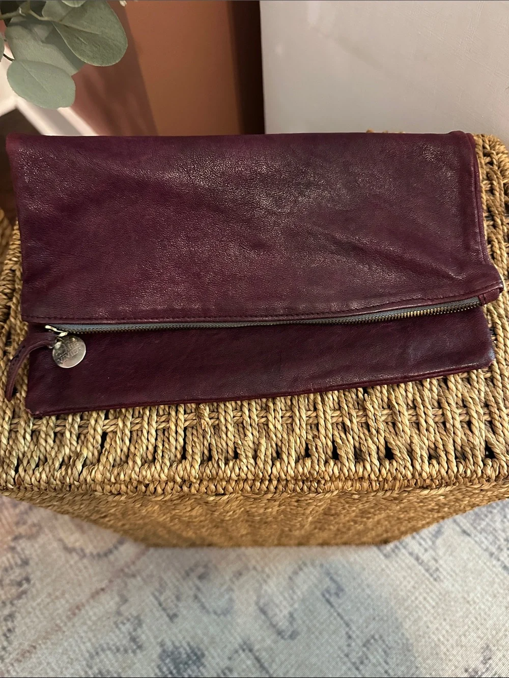 Clare V. spot exterior plum